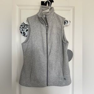 Columbia vest